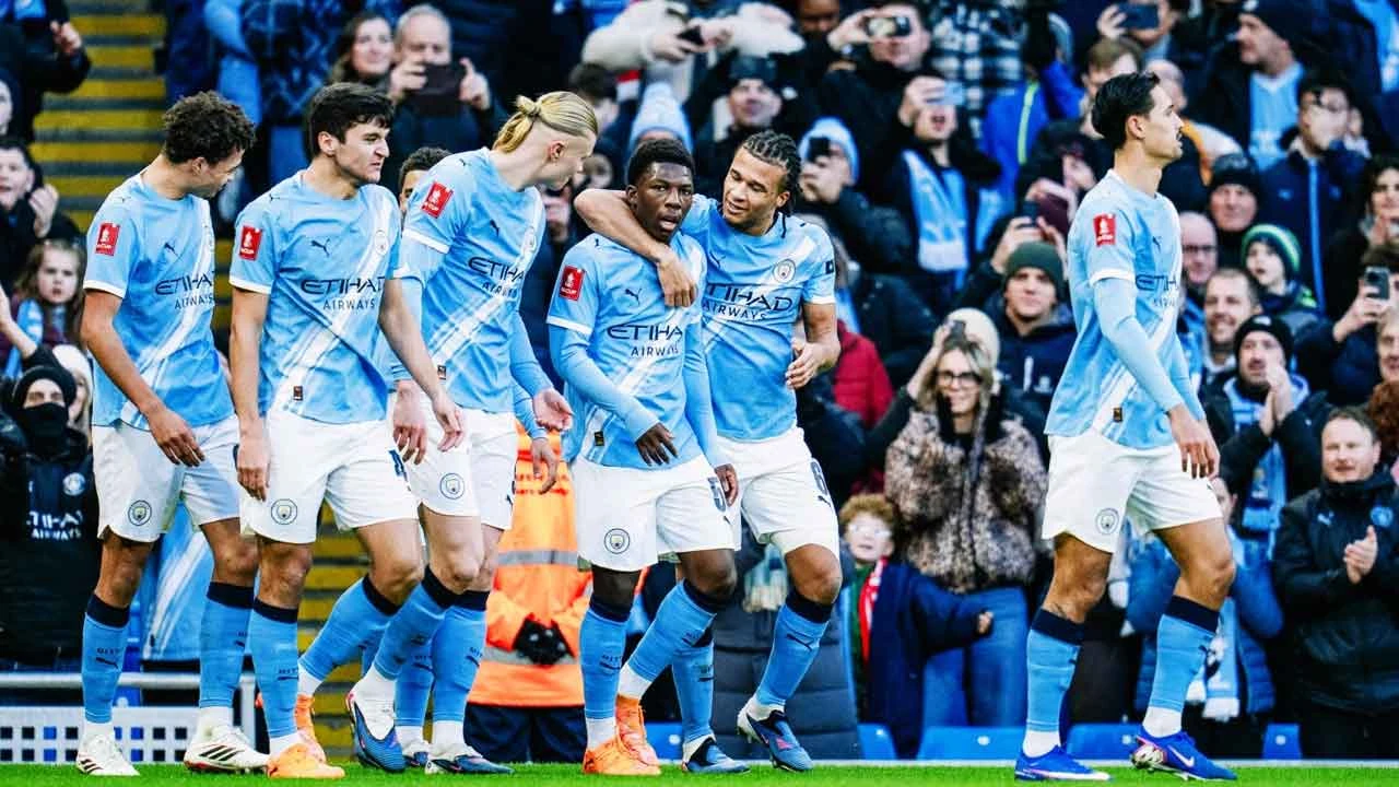 ১০ গোলের জয়ে ম্যান সিটির যত রেকর্ড