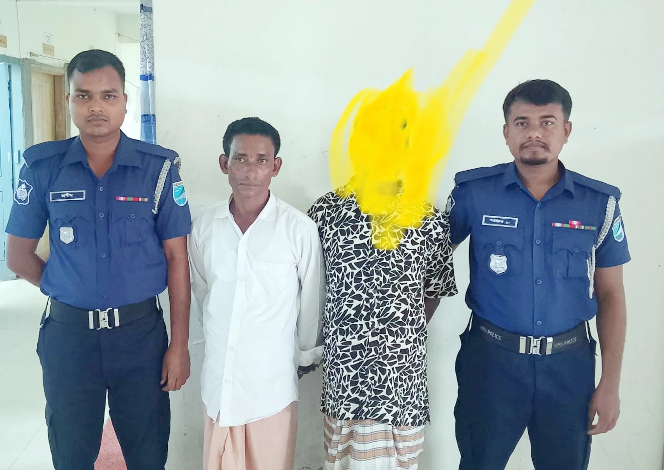 নিকলীতে ইয়াবাসহ কুখ্যাত মাদক সম্রাট তাজু গ্রেফতার